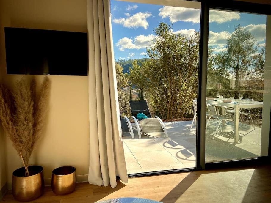 Appartamento Eva'S Cabanon Cabasse Esterno foto