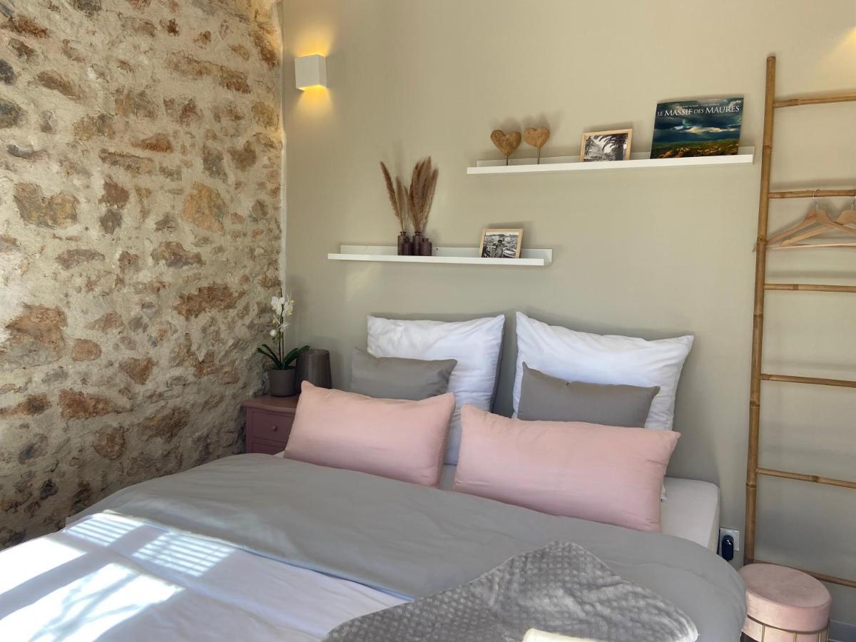Appartamento Eva'S Cabanon Cabasse Esterno foto